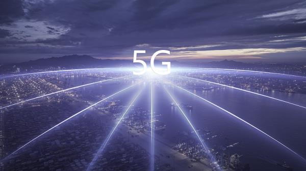 赫伯罗特:征收最新附加费,每箱400美元