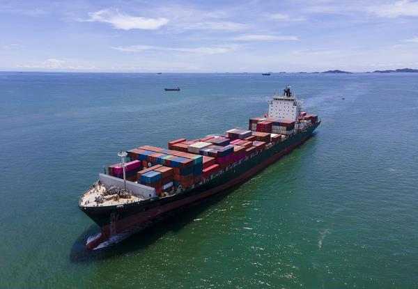 深圳48.5吨"烟花爆竹"瞒报出口被查获