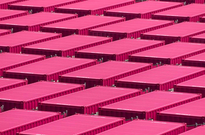 赫伯罗特:对这两个港口征收附加费