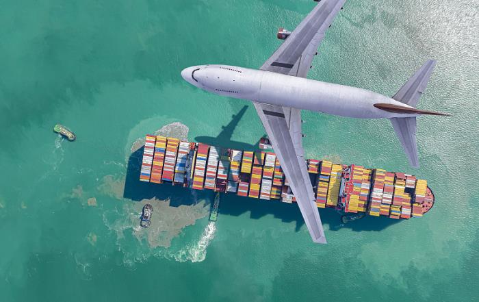 深圳48.5吨"烟花爆竹"瞒报出口被查获