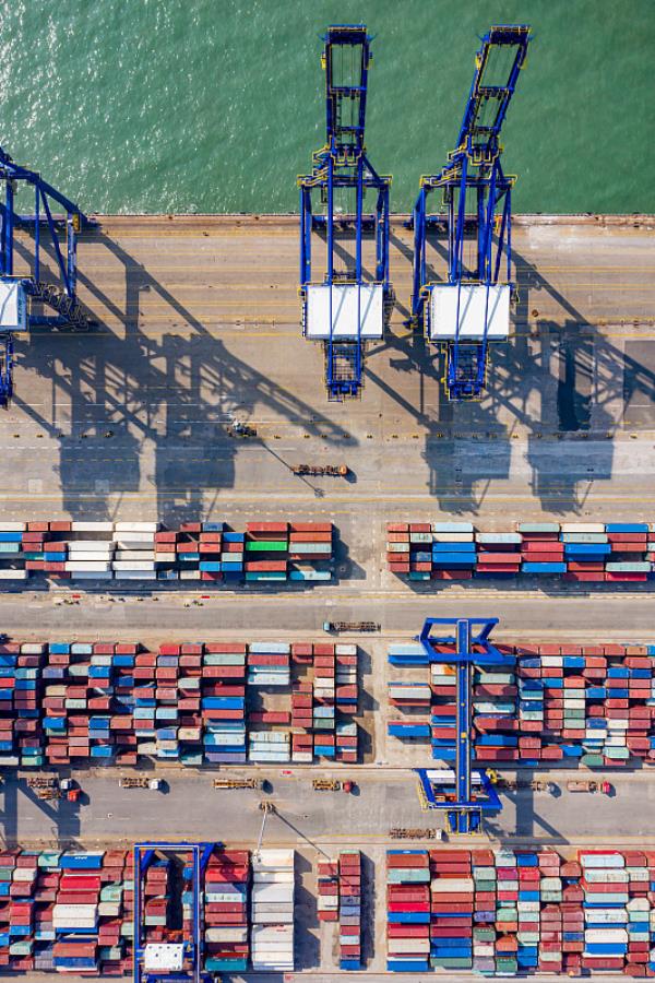 重磅突发,港口瘫痪,停飞中国航班