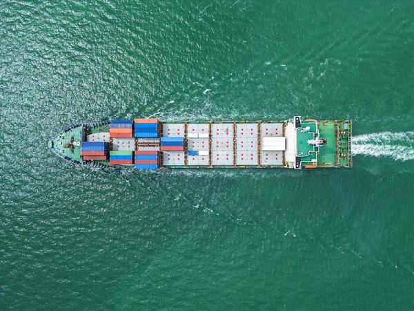 突然取消关税,特朗普服软了