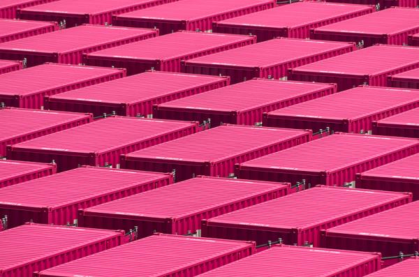 赫伯罗特:对这两个港口征收附加费