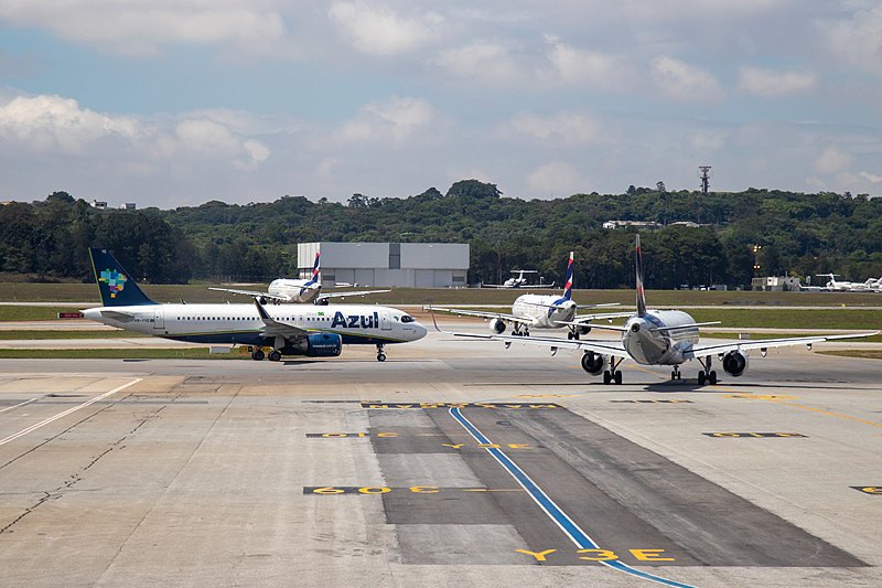 中国福州木制家具部件采用国际快递4天内速递到美国费城