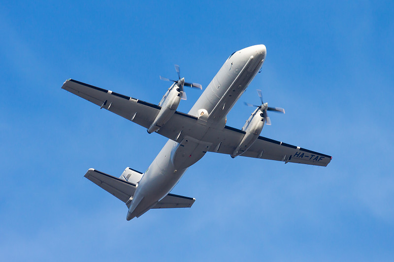 上海至美国明尼阿波利斯(Minneapolis)的妙洁拖把替换头采用空海联运8天送达