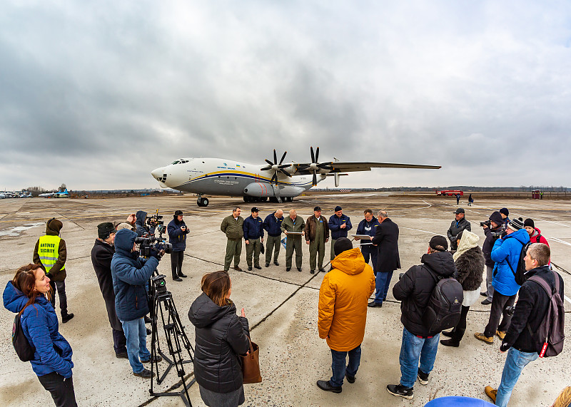 烘焙秤采用深圳空运门到门专线送达夏洛特