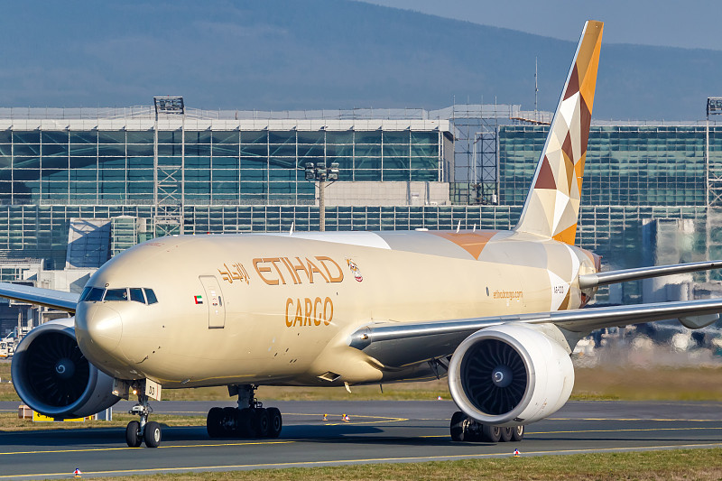 中国长沙至波士顿的书架采用门到门空运8天速递到 中国长沙至波士顿的书架采用门到门空运8天速递到