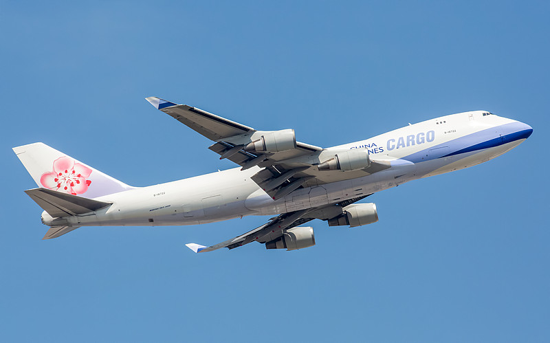 中国长沙书柜使用空运专线11天内速递到美国印第安纳波利斯