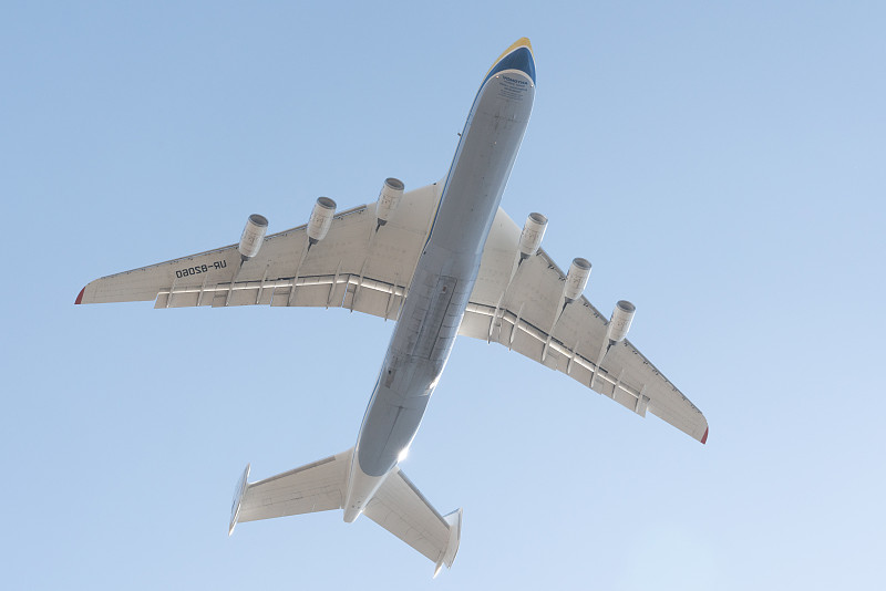 中国南京汽车装饰品（车贴、摆件、挂饰）使用航空运输4天内速递到美国坦帕(Tampa)