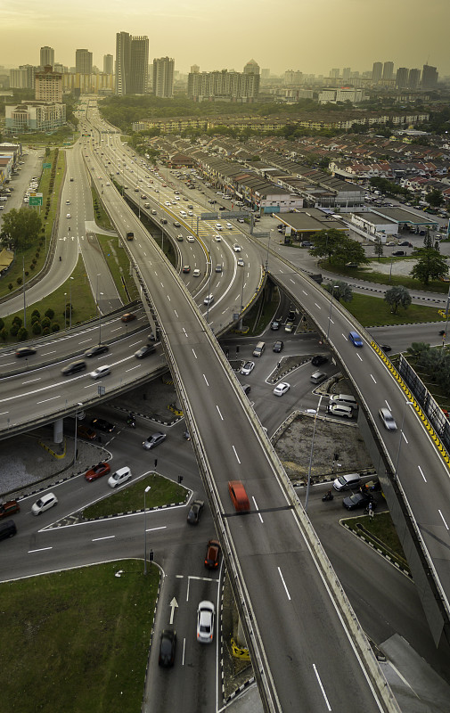 笔记本电脑经基隆国际海空联运快送到印第安纳波利斯