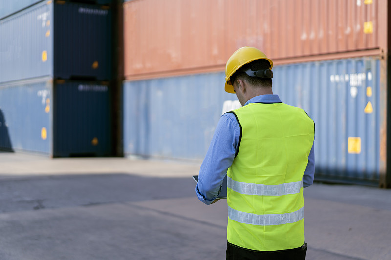 骑行装备（头盔、手套、骑行服）使用中山集装箱运输运输到美国布朗斯维尔(Brownsville)