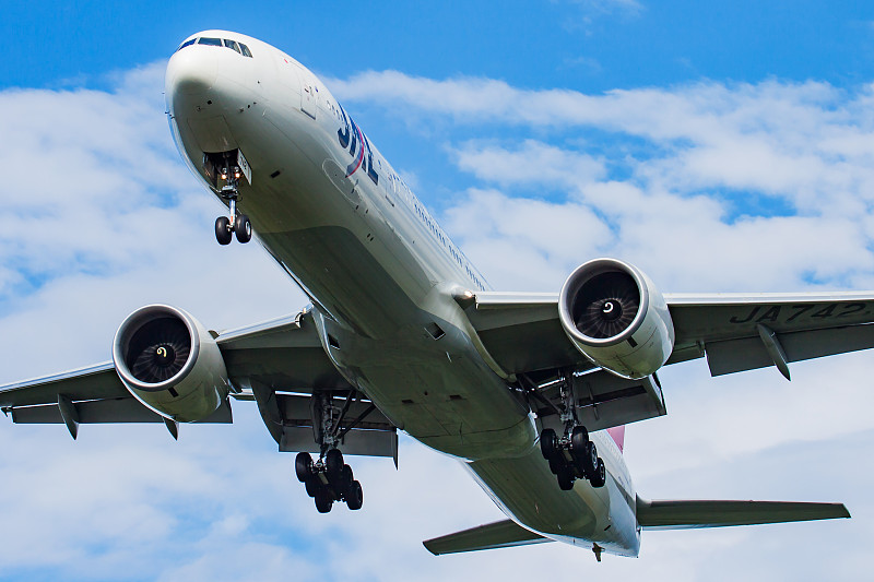 中国中山至美国巴吞鲁日的桂花糕使用航空快递9天速递到