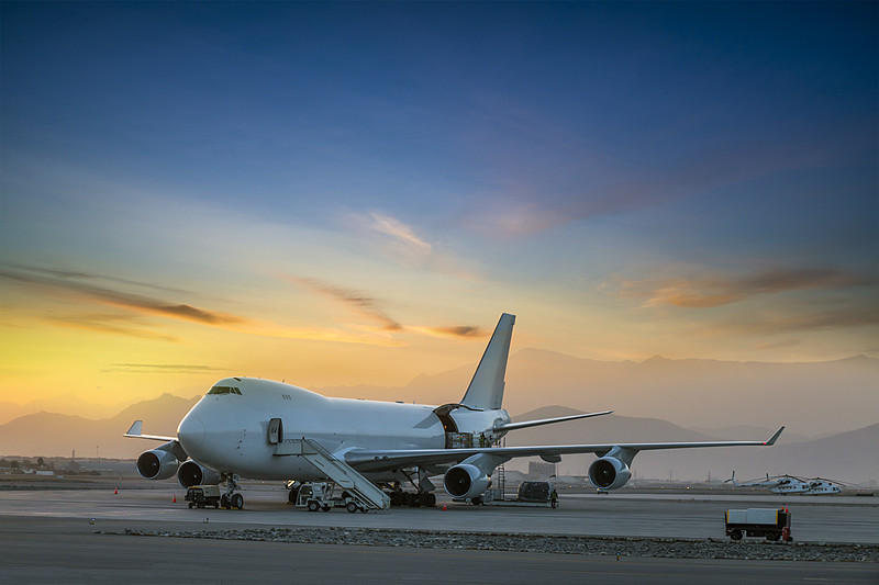 家具采取上海FCL海运承运至美国巴拿马城