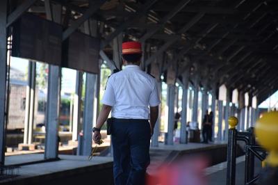 中国东莞至美国圣路易斯(St.Louis)的垃圾处理器采用国际空运专线12天内送到