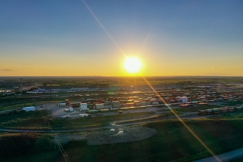 蓝牙耳机麦克风南京FCL海运派送至新奥尔良(NewOrleans)