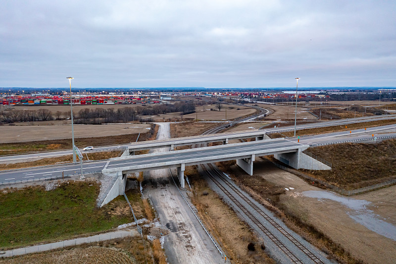 红松采纳广州散货船运输送到美国格洛斯特城