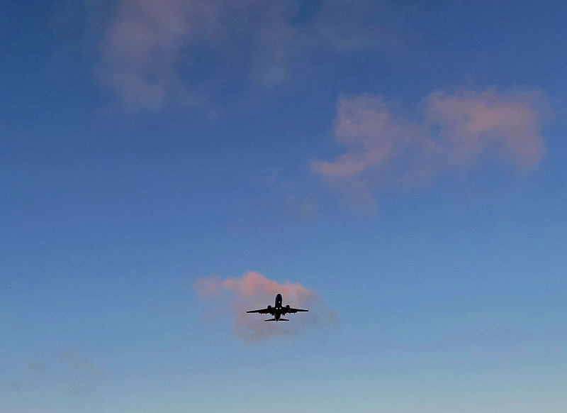 药膏采纳西安拼货空运送到美国底特律(Detroit)