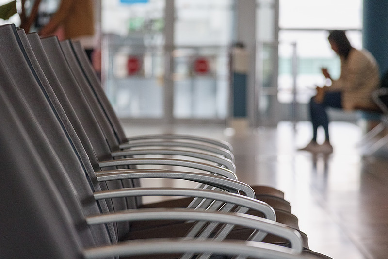 中国石河子至美国威尔明顿(Wilmington)的轮胎保养品（轮胎蜡、修补液）使用门到门空运13天内送到