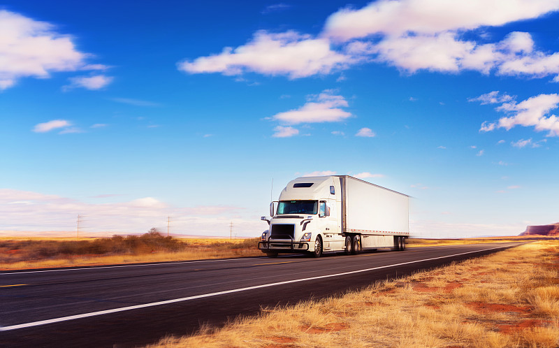 运动鞋运用上海门到门海运发往美国珀斯安博伊(PerthAmboy)