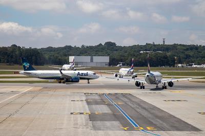 中国福州木制家具部件采用国际快递4天内速递到美国费城