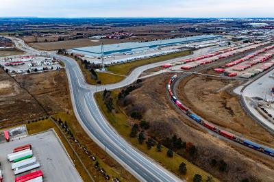 义乌水杯使用航空货运6天送达美国莫尔黑德城