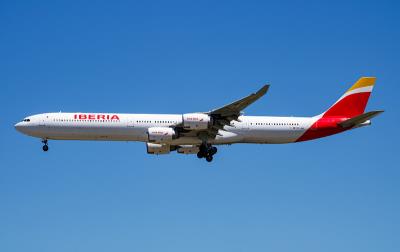 中国上海至迈阿密的化妆水采用空运门到门专线5天配送到