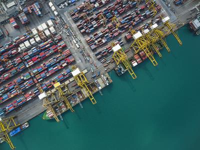 照明装置使用中国厦门国际海运发往费尔朗