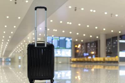 南京到美国克利夫兰的羽绒服采用拼货空运4天内速递到