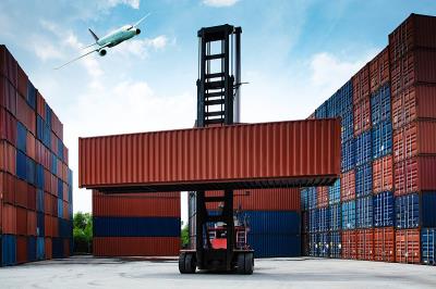 成衣经过厦门海运及时送达印第安纳波利斯