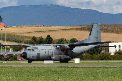 服装使用郑州优先空运送达匹兹堡(Pittsburgh)