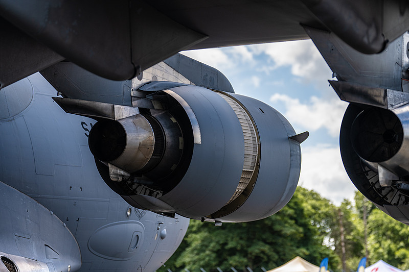 深圳市铸宏物流有限公司