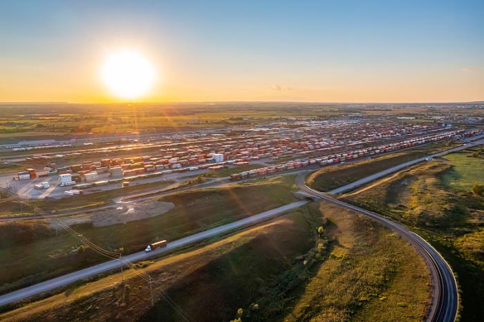 平泉鹏达物流有限公司 平泉鹏达物流有限公司