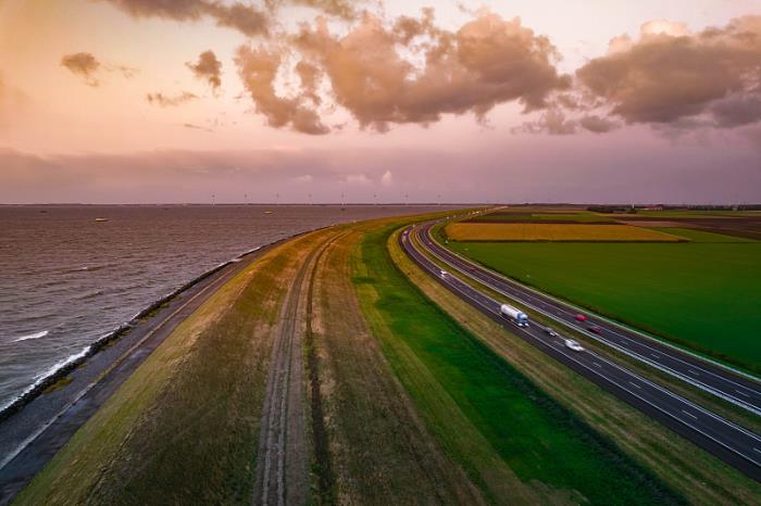 中山市新恒物流有限公司