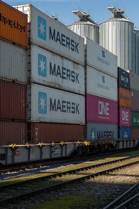 闪电送达巴西!超级牛渠道:8-10天极速签收,专为电商货与集运打造! 闪电送达巴西!超级牛渠道:8-10天极速签收,专为电商货与集运打造!