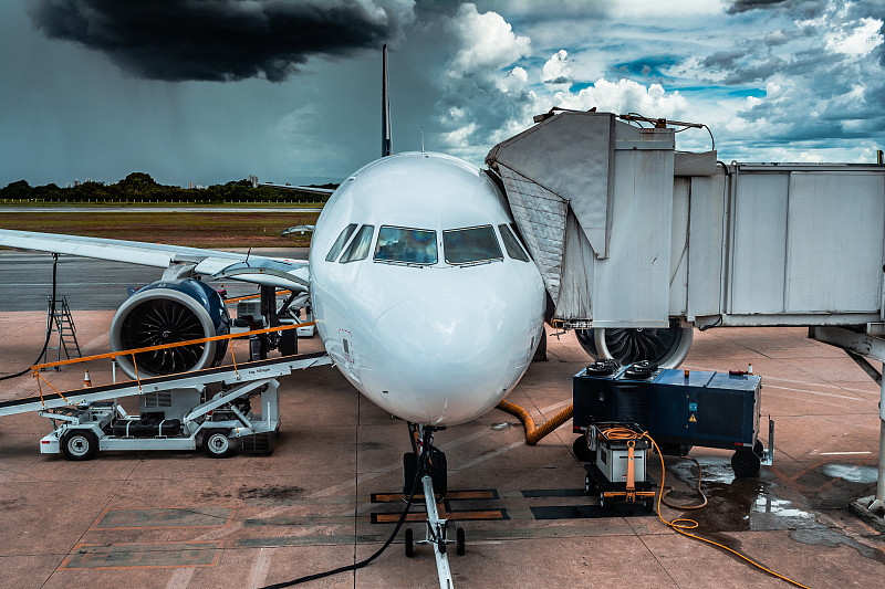 沙特物流网络赋能TikTok区域总部布局，重塑中东文化产业生态