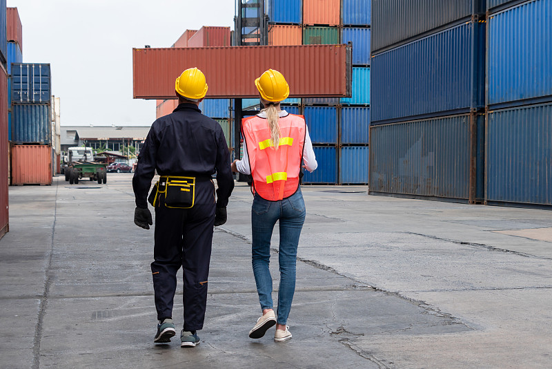 旺季排仓爆雷！跨境电商卖家如何提前规划物流备选方案？