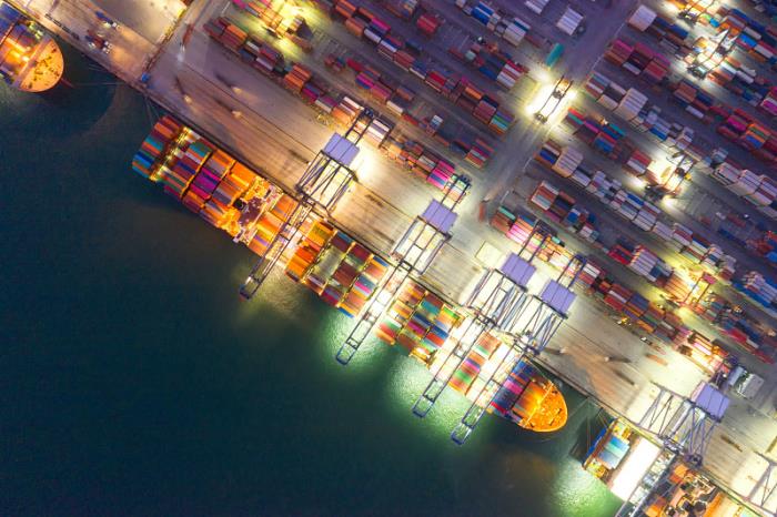 随着全球化和电子商务的兴起，加拿大物流行业也不断发展，不断优化供应链满足消费者需求