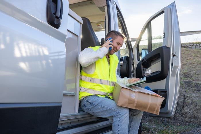 空运出货到加拿大用什么快递便宜些
