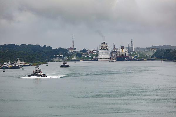 出货加拿大请注意：空集装箱堆积，海运港口容量即将用尽！