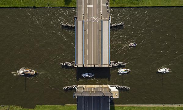 加拿大国际物流：优势供应链管理引领