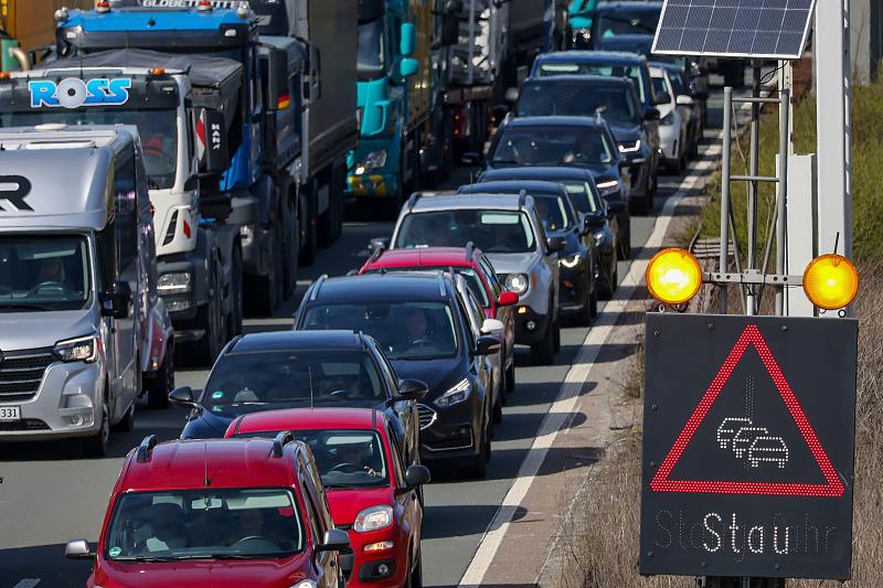 经过中国深圳将饼干邮寄到加拿大波特兰