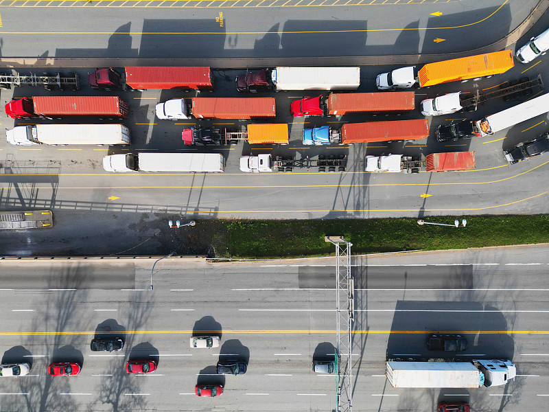 经由厦门把东西邮寄到加拿大萨斯卡通