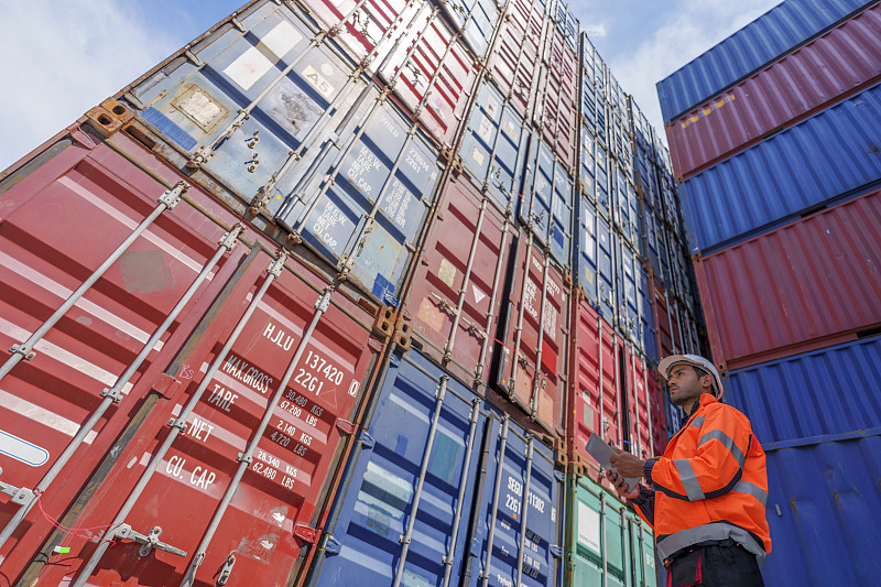 经由上海将箱子邮寄到加拿大乔治王子城