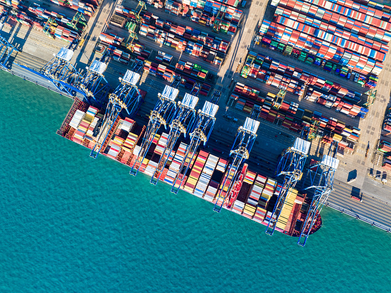 通过深圳把干货邮寄到加拿大兰里