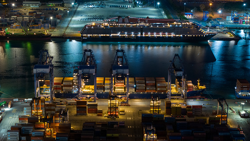 基于中国杭州箱子寄到加拿大纳奈莫