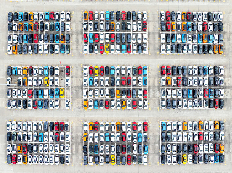 通过中国长沙将珊瑚绒寄到加拿大红鹿市