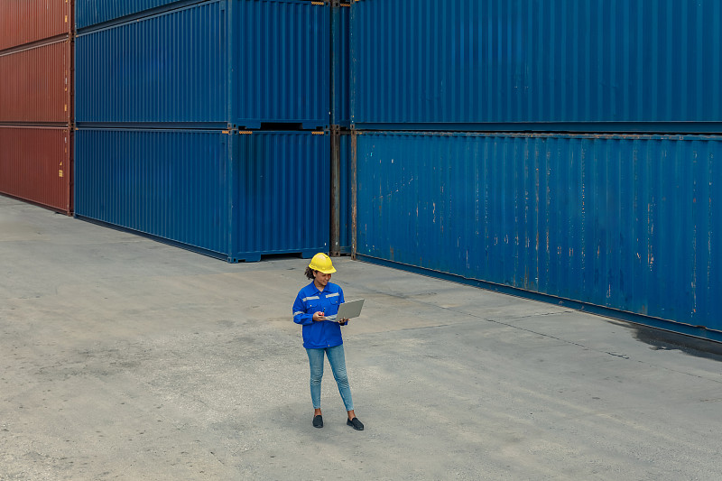 经过中国大连艺术品邮寄到加拿大波特兰