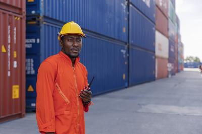 经过中国郑州坚果邮寄到加拿大本拿比