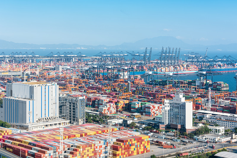 美国国际海运集装箱货船再遭袭