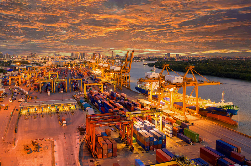 受美国对俄罗斯新一轮制裁影响，又一国际海运公司暂停东方港服务